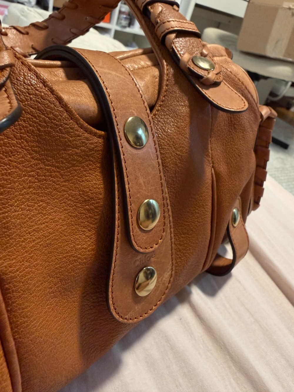 Chloe Silverado Shoulder Bag Medium in Chestnut Brown - Picture 5 of 7